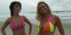 Amber & Misty MP in the beach - E059