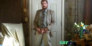 Str8 Israeli daddy jerk off in suit