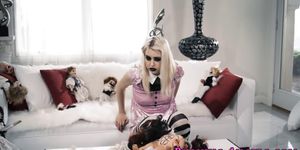 Goth blondie fucking and sucking