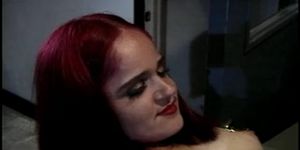 美しい赤毛ミゼットセックス