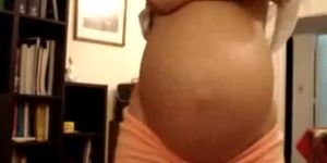 sexy pregnant dancing