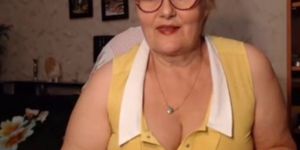 Fat Granny Flashes Her Asshole on Cam  crankcamscom