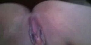 plays well whit his fingers her wet pussy on cam (by alma65)