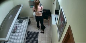 Young Teen Playing with Pussy in Solarium Tube