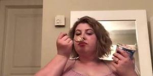 CURVY BBW IS HUNGRY SO SHE CHOWS DOWN ON ICE CREAM