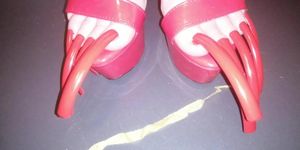 LADY L RED HIGH HEELS AND  MEGA LONG RED NAILS video short version