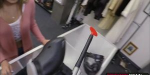 Latina Nicole Rey gets fucked in the office for money