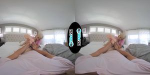 אחות חורגת WETVR דפוקה קשה ב VR (Kiara Cole)