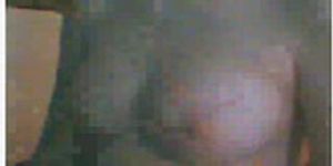 jessica von der jungen schlampe aus new jersey verbreitet ihre ousst vor der webcam