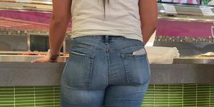 Puerto Rican Goddess in Tight Jeans  Candid 4k