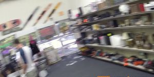 Amateur beauty fucked by shop broker for cash
