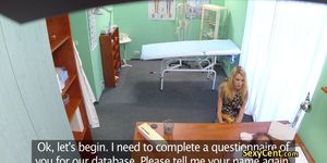 Doctor helps gal to got orgasm