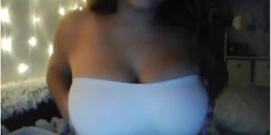Huge boobs on young Omegle girl