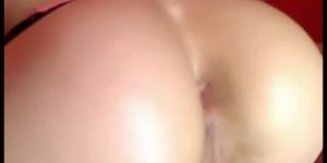 Teen with amazing hot ass teasing on webcam