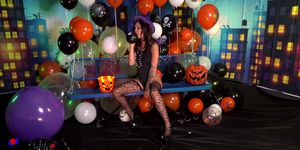 Sexy Witch Kitty Carrera Halloween Balloon B2P - AmateurBoxxx
