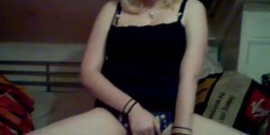 Webcam naughty chubby blonde masturbating her pussy