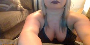 Omegle 15 - BBW smoking milf wants to play with me