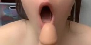 WATCH ME PLAY WITH MY WET PUSSY