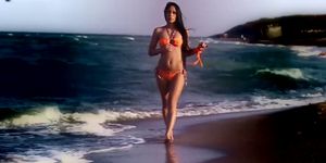Mia Diamond erotic and sensual masturbation on the beach - video 1