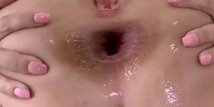 Gaping asshole of pornstar blonde who flexes her butthole