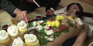AVIDOLZ - Japanese gal Asuka Ayanami is a food plate uncensored