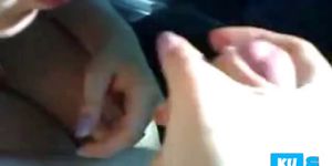 Car blowjob and unexpected cumshot