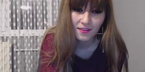 Brunette teen babe fingering herself on web cam - video 1