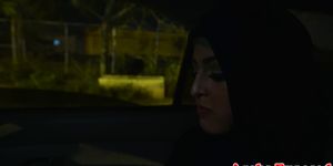 Hijab arab cocksucking before getting fucked
