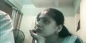 ウェブカメラでクソ妊娠中のインドのカップル-Kurb