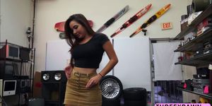 College amateur stripper dance her ass out in the shop and gets her pussy banged