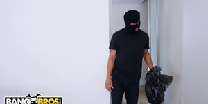 BANGBROS - Thief Ricky Johnson Breaks Into Keisha Grey's Big Ass