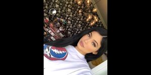 KYLIE JENNER JERK OFF THE MOST HARD JERK OFF EVER