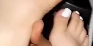 Sucking somebody babymomma toes (first time)