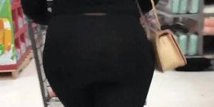 Sexy ebony in black leggings wank later