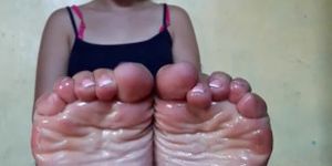 Awsome feet oliy video 5min