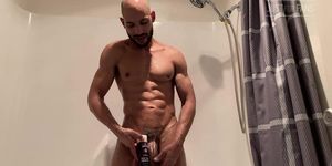 Sexy Straight Guy Shower Time