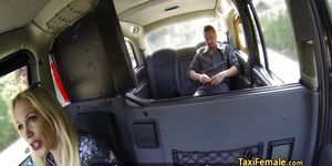 Blond ended with mouth full of jizz in taxi