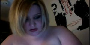 Geile fette BBW Ex-Freundin zeigt ihre großen Titten vor der Webcam