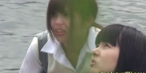 Asian teen hotties urinating