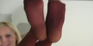Pussy stretching in pantyhose - video 19