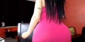 Curvy Slut Boootystar on Webcam 8
