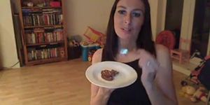 Cum on Food - Cake - video 1