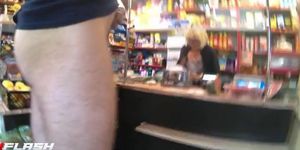 flash Mature Lady at Store (Lady A.)