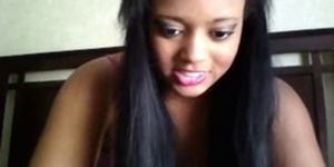 Hot curvy ebony babe teases during her live cam show