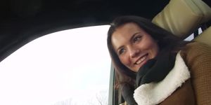 Mofos - Hot Hitchhiker Has A Nice Ass (Vanessa Decker)