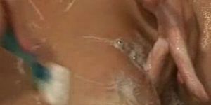 exgirlfriend shaving and finger her pussy