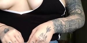 Sweet Tattooed Gf Welcomes You Home With Her Pussy