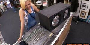 Blondie sells her BFs subwoofer speaker