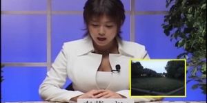 Японская читательница новостей с большими сиськами
