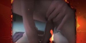 Грудастая девушка мастурбирует игрушкой в задницу - видео 1